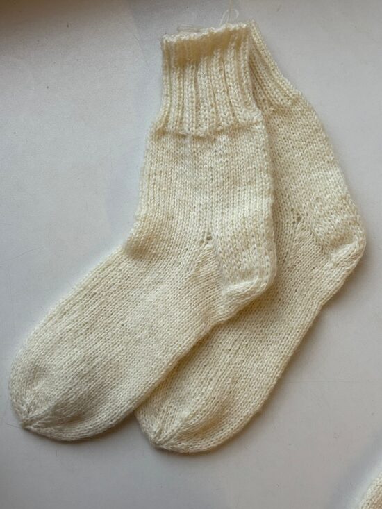 39-40 izmēra baltas zeķes